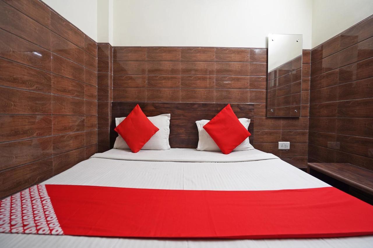Hotel O Shri Sai Guest House Делхи Екстериор снимка